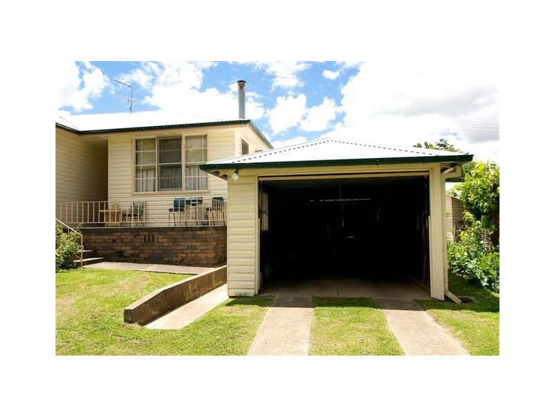 2 College Avenue, Armidale NSW 2350