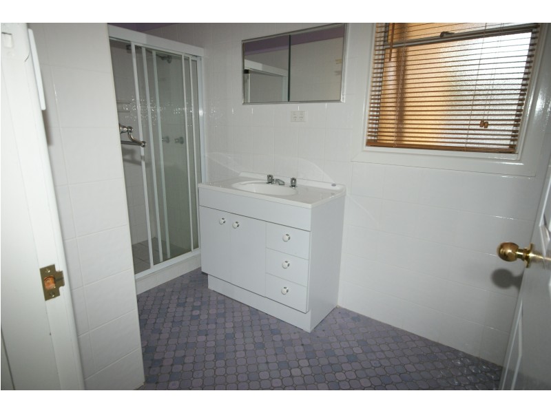 83 Queen Elizabeth Drive, Armidale NSW 2350