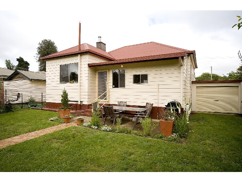 103 Butler Street, Armidale NSW 2350