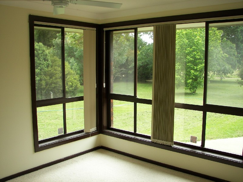 Invergowrie NSW 2350