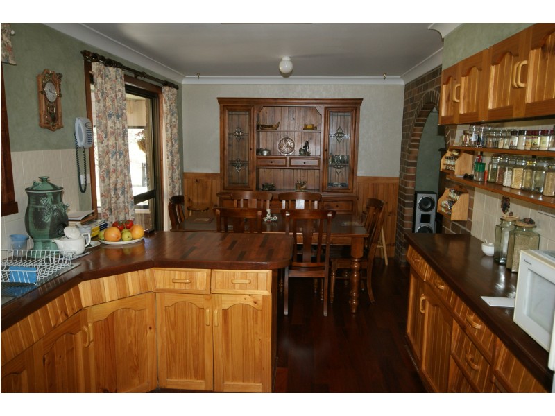 Invergowrie NSW 2350