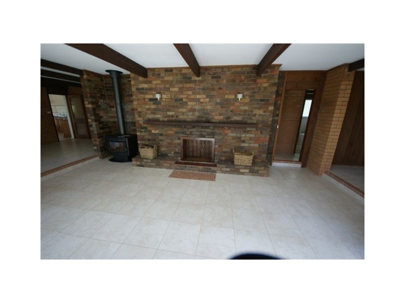 24 Invergowrie Road, Armidale NSW 2350