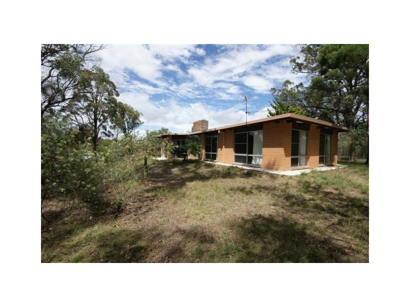 24 Invergowrie Road, Armidale NSW 2350