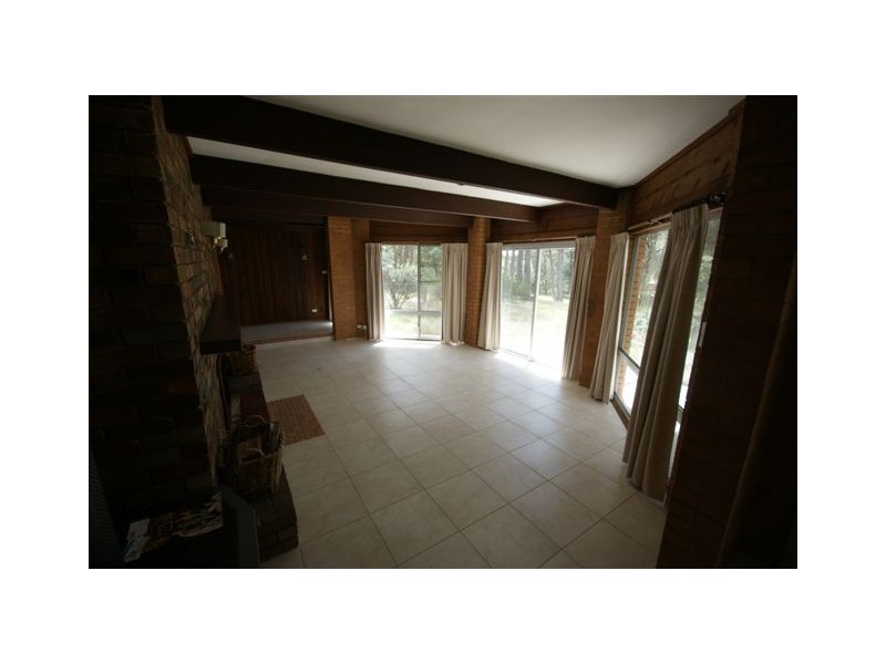 24 Invergowrie Road, Armidale NSW 2350