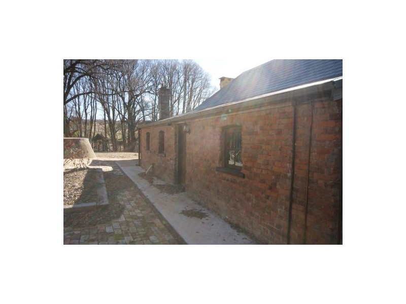 47 Rowlands Road, Armidale NSW 2350