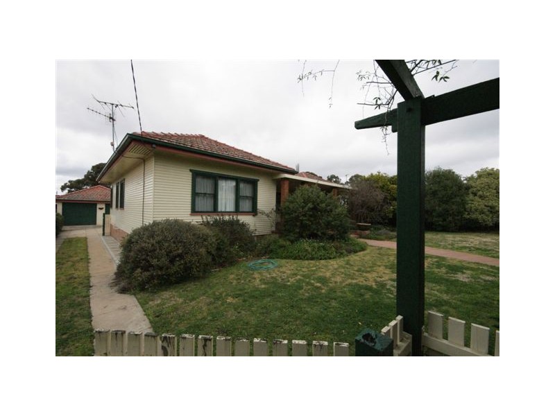 147 Marsh Street, Armidale NSW 2350