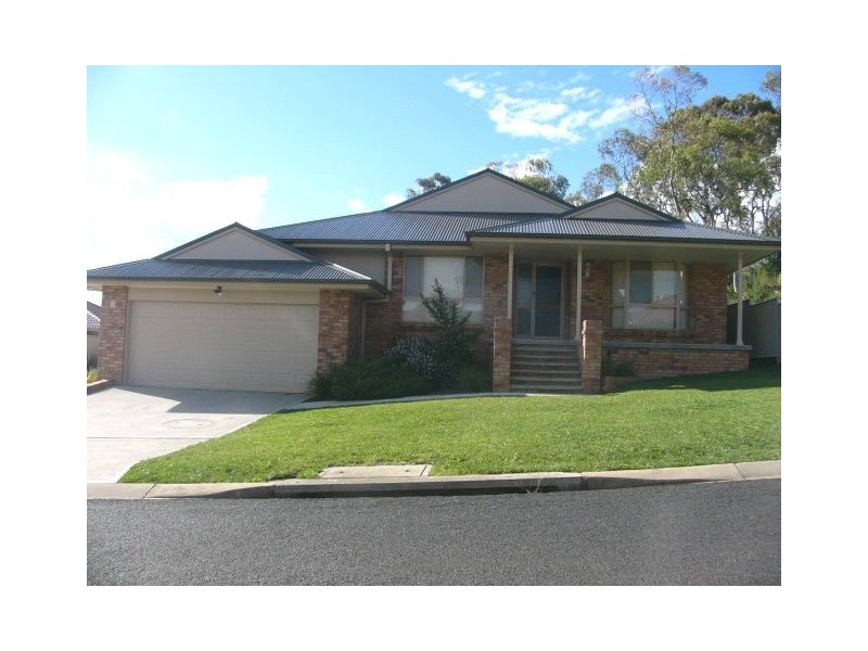 1/32  Golden Grove, Armidale NSW 2350