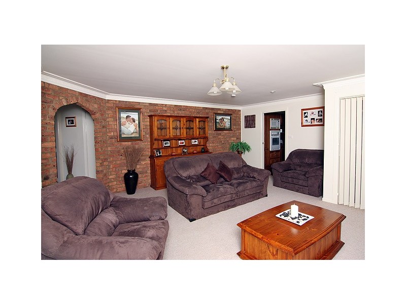 8 Chandler Close, Armidale NSW 2350