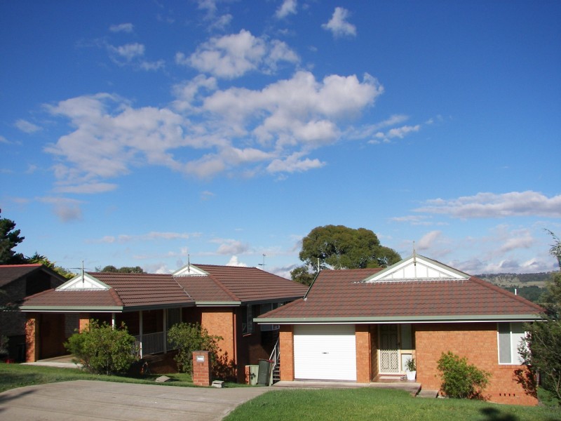 14a & 14b Ashtree Drive, Armidale NSW 2350