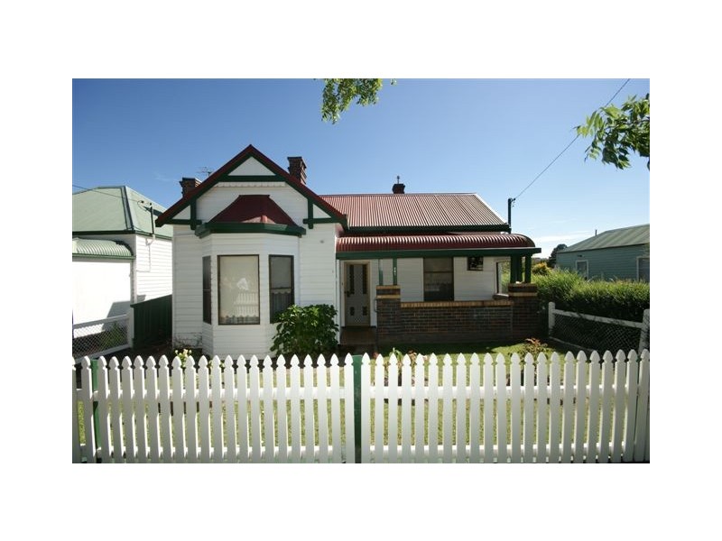 261 Rusden Street, Armidale NSW 2350