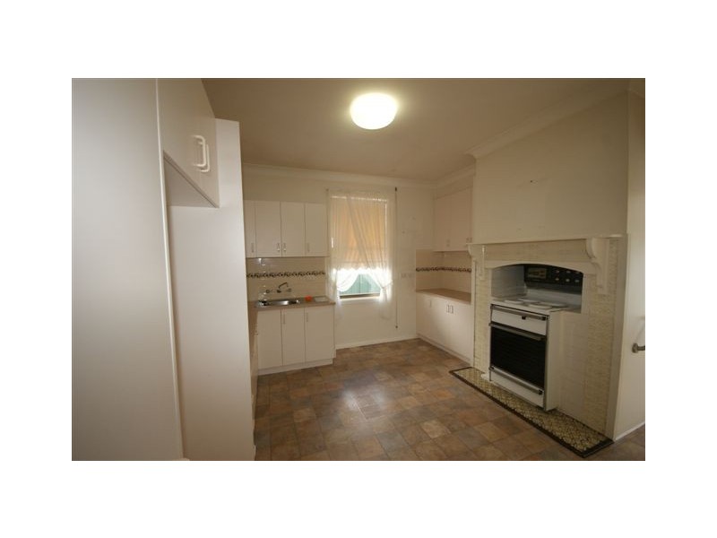 261 Rusden Street, Armidale NSW 2350