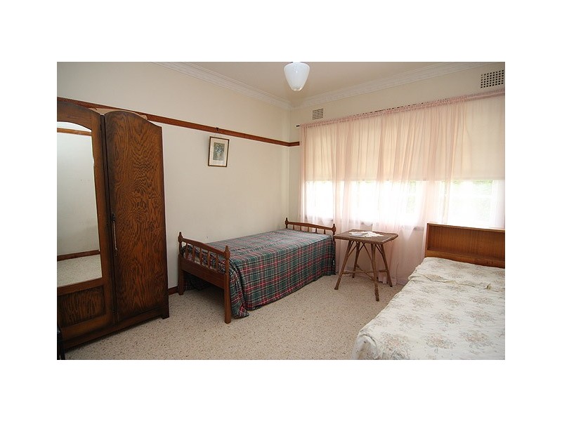 Cnr Elm Avenue & Claude Street, Armidale NSW 2350