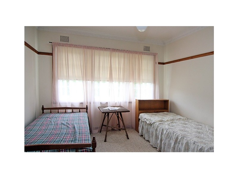 Cnr Elm Avenue & Claude Street, Armidale NSW 2350