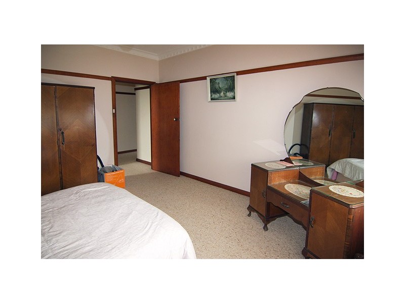 Cnr Elm Avenue & Claude Street, Armidale NSW 2350