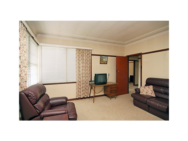 Cnr Elm Avenue & Claude Street, Armidale NSW 2350