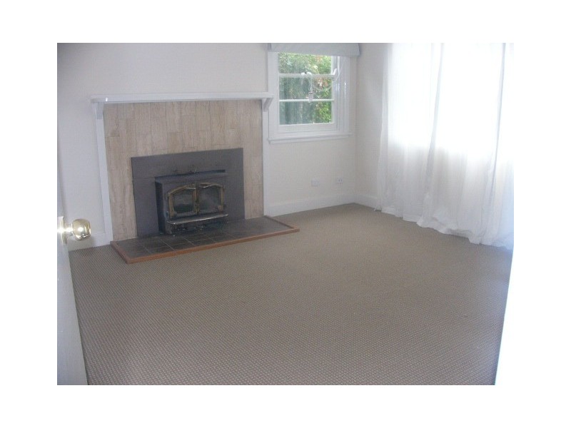143 Donnelly Street, Armidale NSW 2350