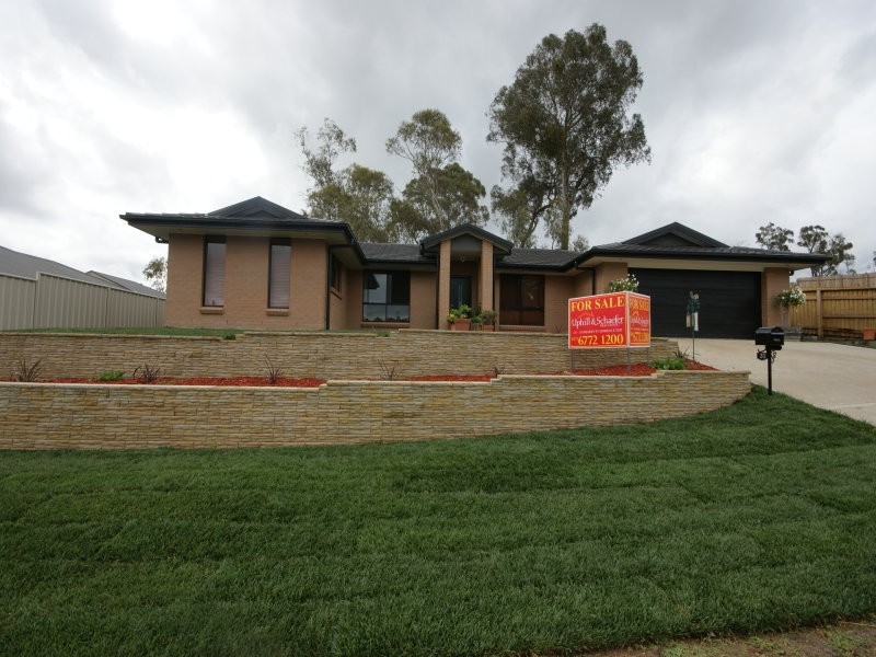30 Golden Grove, Armidale NSW 2350