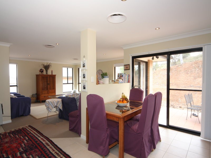 30 Golden Grove, Armidale NSW 2350