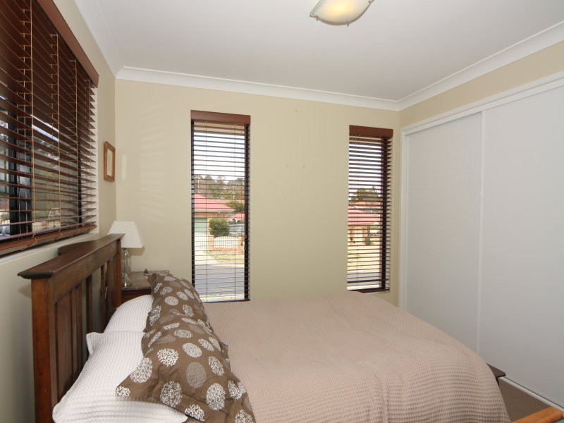 30 Golden Grove, Armidale NSW 2350