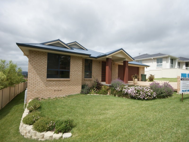 10 McCarthy Crescent, Armidale NSW 2350