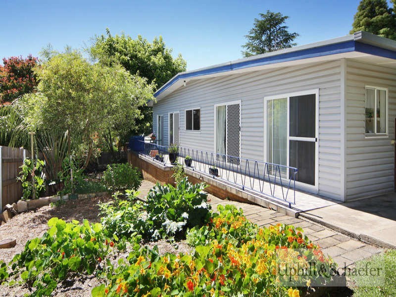 25 Wilson Avenue, Armidale NSW 2350