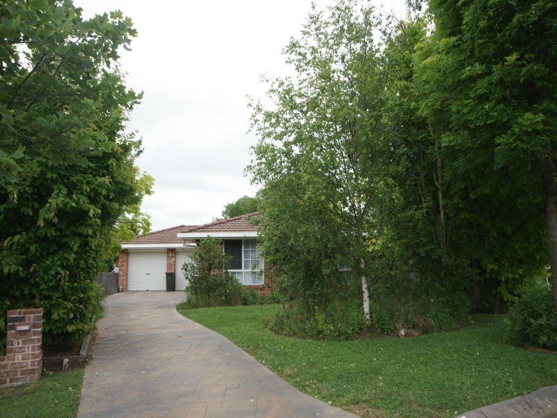 13 Northey Drive, Armidale NSW 2350