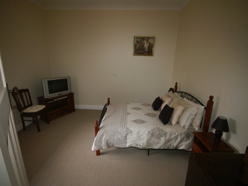 12 Marsh Street, Armidale NSW 2350