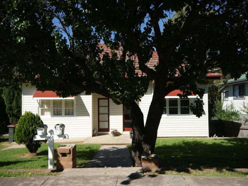 166 Donnelly Street, Armidale NSW 2350