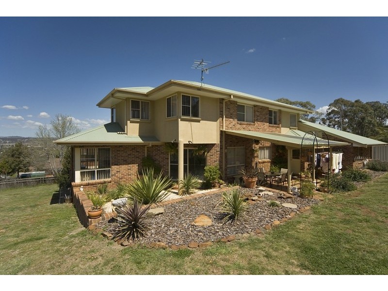 51 Chestnut Avenue, Armidale NSW 2350