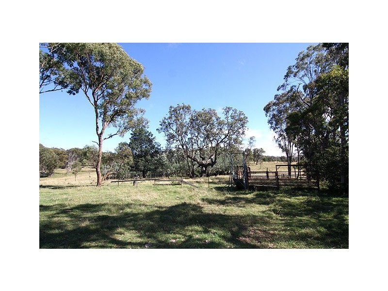 187  Clarks Road,, Armidale NSW 2350