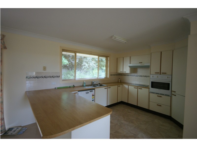 9 Eleanor Close, Armidale NSW 2350