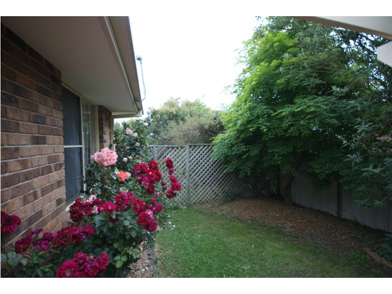 9 Eleanor Close, Armidale NSW 2350