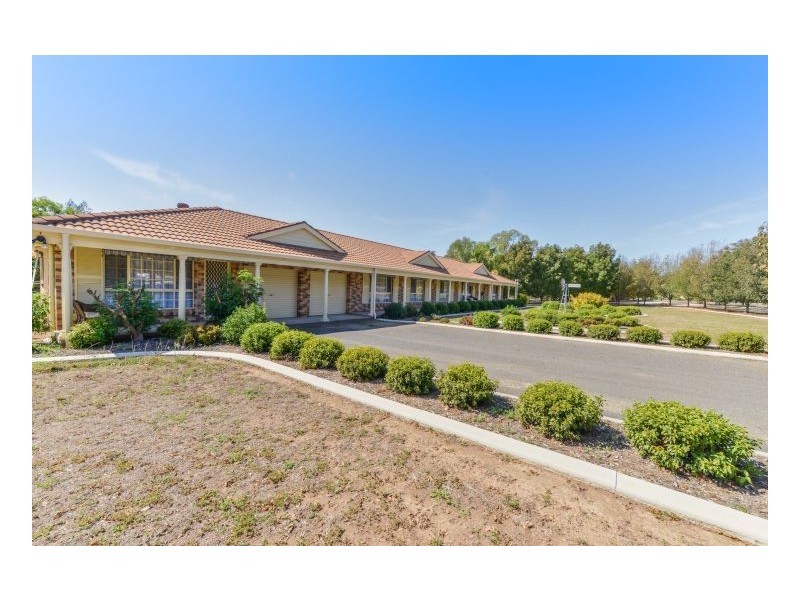 17 Dangar Crescent, Kingswood NSW 2340