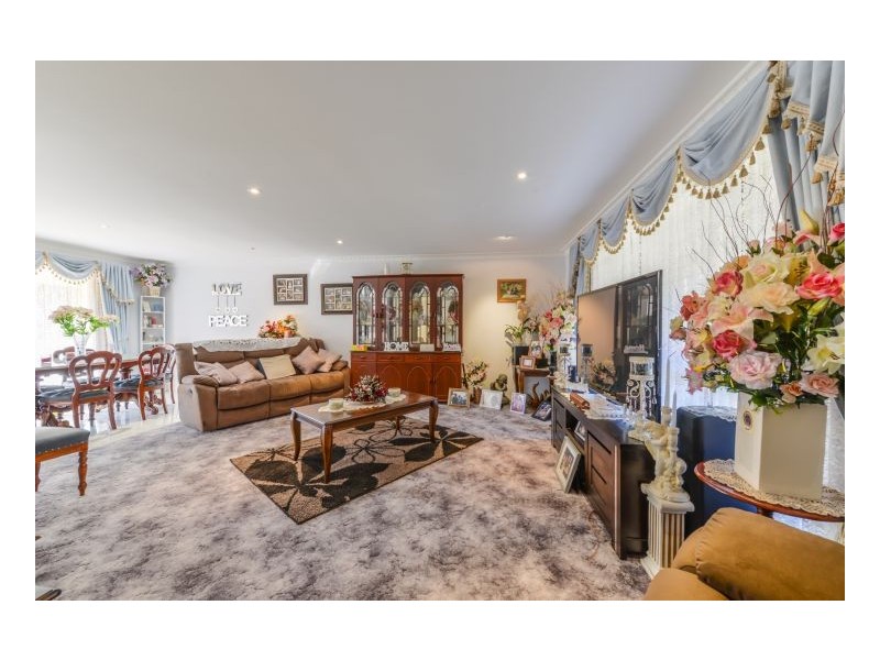 17 Dangar Crescent, Kingswood NSW 2340
