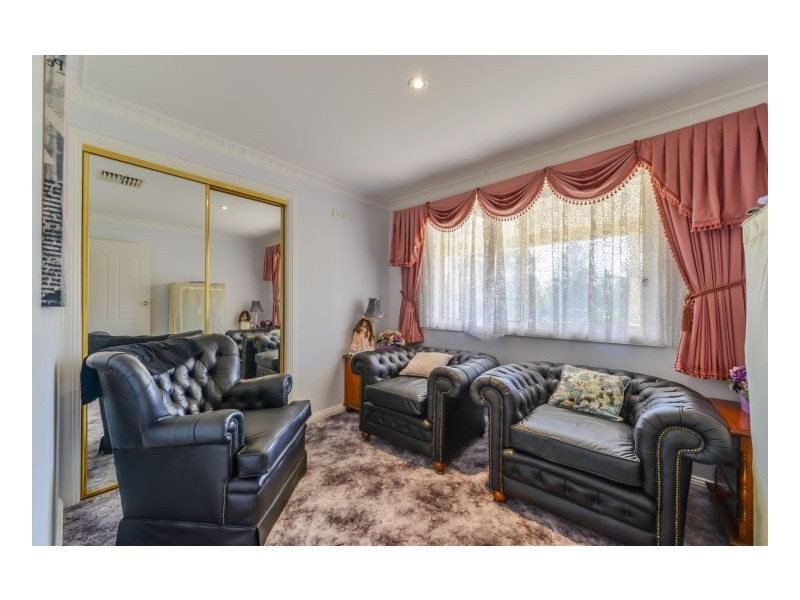 17 Dangar Crescent, Kingswood NSW 2340