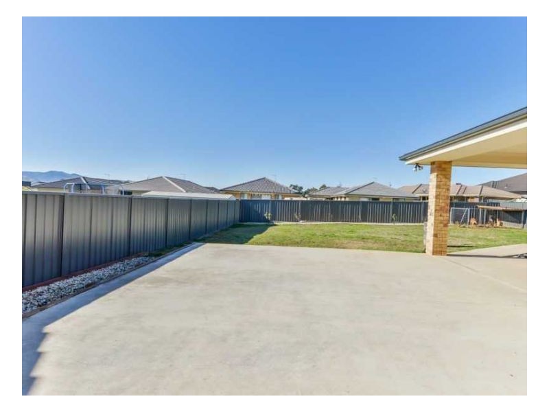 6 Rosella Avenue, Calala NSW 2340