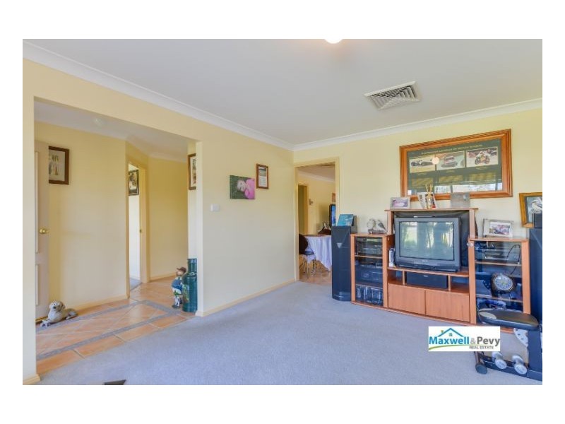 5 Narran Place, Tamworth NSW 2340