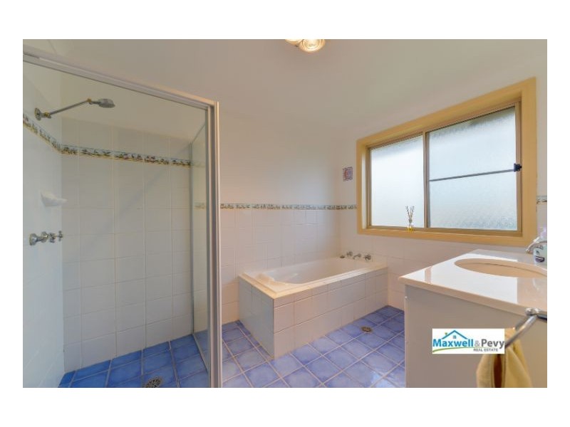 5 Narran Place, Tamworth NSW 2340