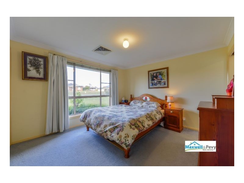 5 Narran Place, Tamworth NSW 2340