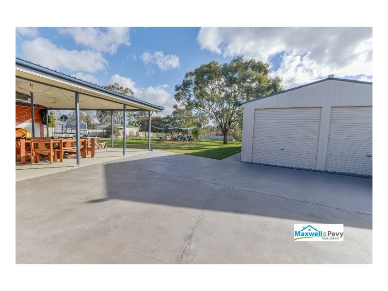5 Narran Place, Tamworth NSW 2340