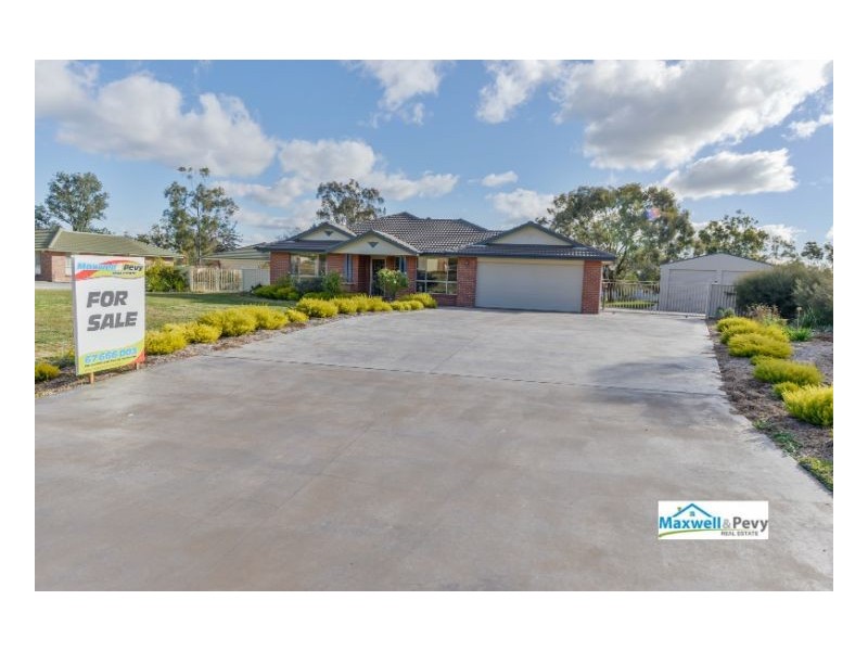 5 Narran Place, Tamworth NSW 2340