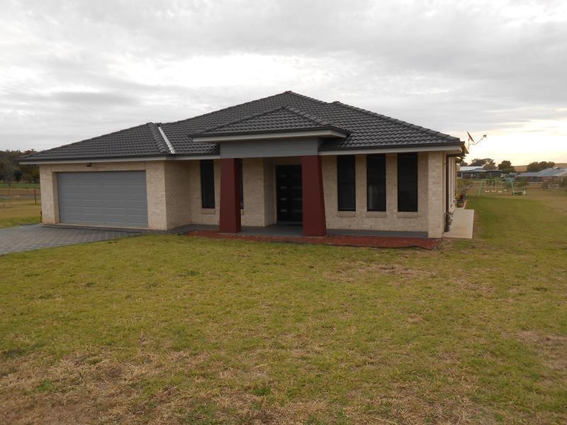 311 Forest Road, Tamworth NSW 2340