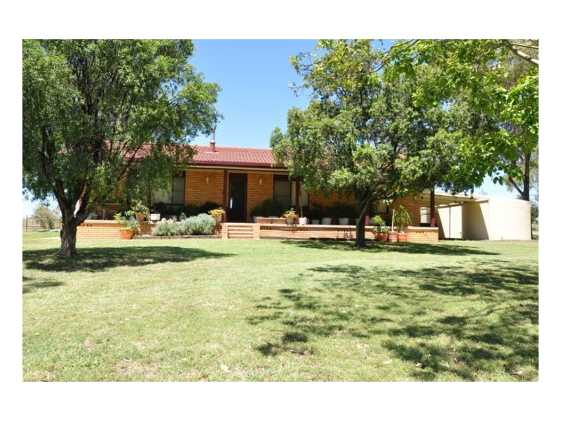57 Colwell Road, Tamworth NSW 2340
