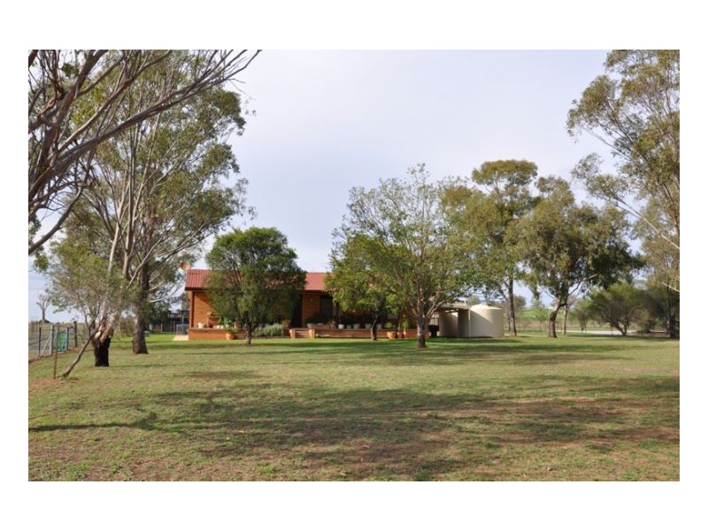 57 Colwell Road, Tamworth NSW 2340