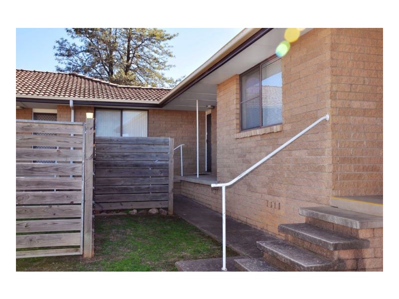 3/4 Woodstock Street, Tamworth NSW 2340