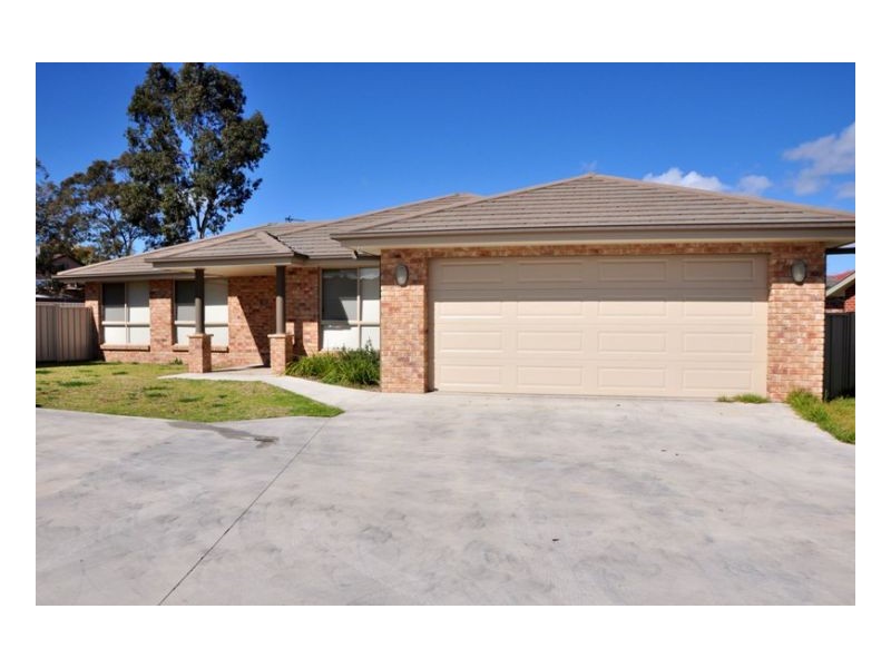 19A Illoura Street, Tamworth NSW 2340