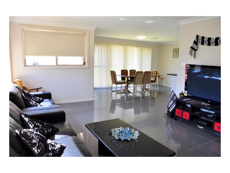 19A Illoura Street, Tamworth NSW 2340