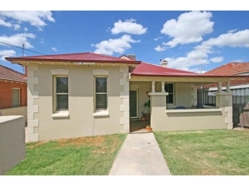 92 Crown Street, Tamworth NSW 2340