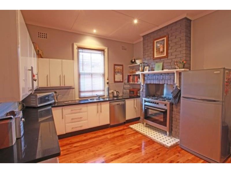 92 Crown Street, Tamworth NSW 2340