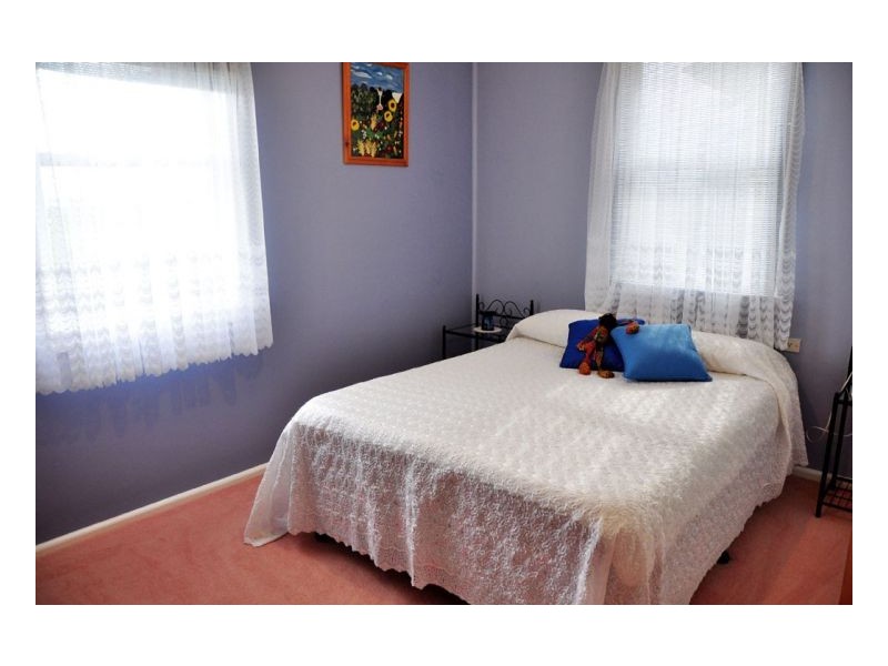 208 Manilla Road, Tamworth NSW 2340